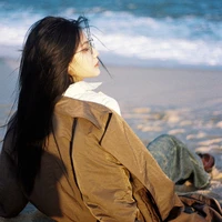 Viên Nhất Kỳ ( cô )