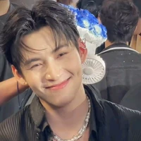 Hùng Huỳnh