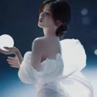 Bạch Thành Vân ( mẹ nữ9)