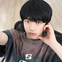 Trương Hàm Thụy_em1