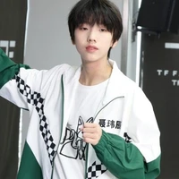 Nhiếp Vĩ Thần_hắn