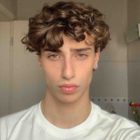 Aron Chloe