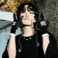 Jung Hoseok (y)