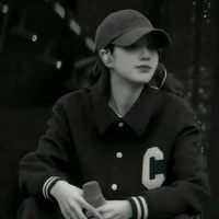 Lalisa Manobal ( Cô )