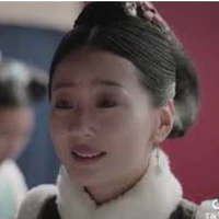 Tố Luyện_ nha hoàn của Hoàng hậu