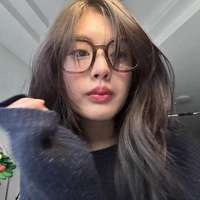 Kwang Yena(bạn ktx Chae)