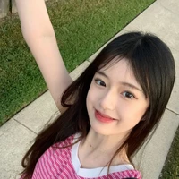 Min Youna(bạn Risa)