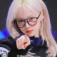 Kim Minjeong /V/
