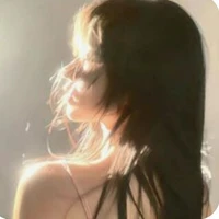 Khánh Vy. (@Vyes_057)