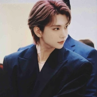 Hong Jisoo 