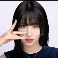 Hirai Momo