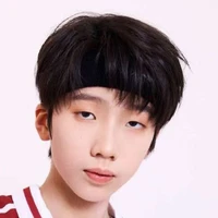 Nhiếp Vĩ Thần
