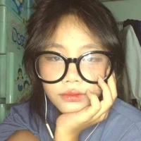 Như(bạn thân lớp trưởng)