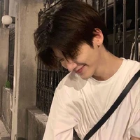 Lưu Bạch Dương ( Aries Luu ) 25 tuổi