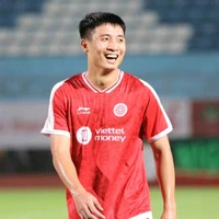 Bùi Tiến Dũng 04