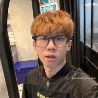 phô níc