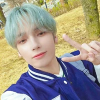 Huening Kai(18)