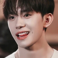 Dịch Dương Thiên Tỉ