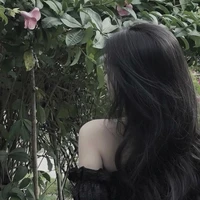 Nguyễn Hoàng Thảo Trang (em nam9,bạn nữ9