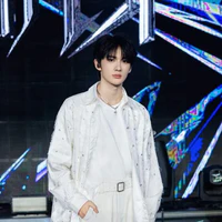 Dư Vũ Hàm /YuYuHan/ _Hắn