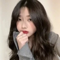 Lê Ngọc Thùy Trinh(chị)