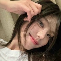 Hwang Lucy
