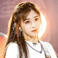 Hàm Vận ( GVCN 12A )