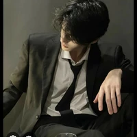 Tần Mặc Tuấn Thần_ cốt na9