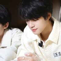 Uông Tuấn Hy(Y)