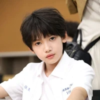 Trương Dịch Nhiên ( anh )