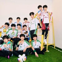 các cậu
