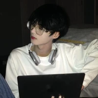 Cố gia Hoàng.小王子 (tiểu hoàng)