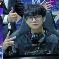 Nguyễn Quốc Hận_Ngọc Quý