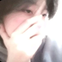 me •-•