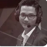 Thầy Titan