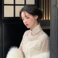 Phí Ngọc Ánh ( chị họ n9)