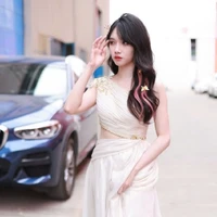 Lilia(mẹ anh)