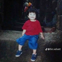 June lúc nhỏ