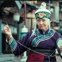 (không biết tên)