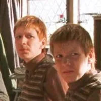Fred và George
