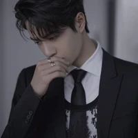 Vương Nhất Bác [VNB]