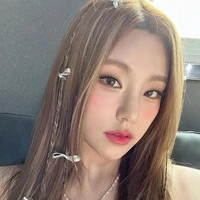 Hwang Yeji <Bé>