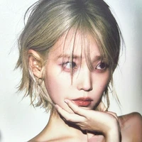 Lee Ji Eun <IU>