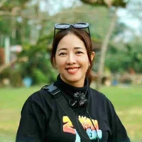 chị Thắm 