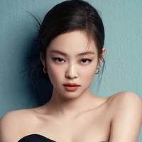 Jennie ( em)