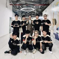 SGP(-những người cần-)