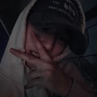 Koo Bonhyuk/Hắn