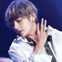 •Kim Taehyung•_V