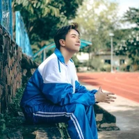 Hoàng Kim Long_Lou Hoàng