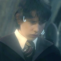 𝙀𝙢𝙖🔮 (con mụ tác giả)